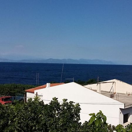 Γεώργιος Παπαϊωάννου Ενοικιαζόμενα Δωμάτια Khrónia Exterior photo