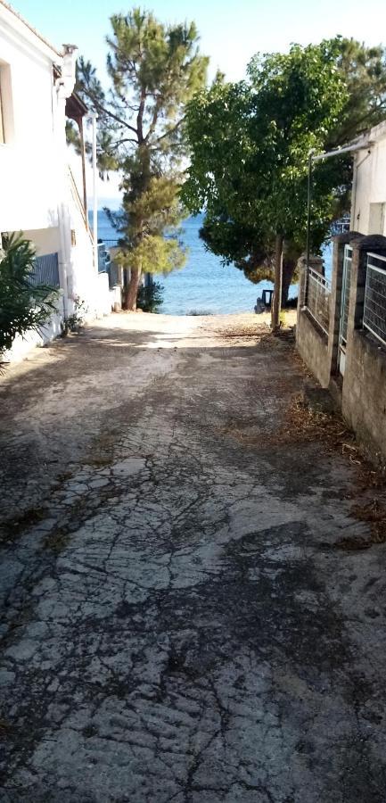 Γεώργιος Παπαϊωάννου Ενοικιαζόμενα Δωμάτια Khrónia Exterior photo