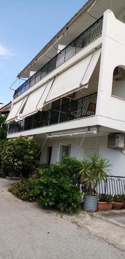 Γεώργιος Παπαϊωάννου Ενοικιαζόμενα Δωμάτια Khrónia Exterior photo