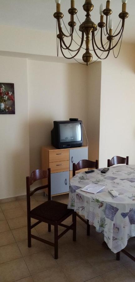 Γεώργιος Παπαϊωάννου Ενοικιαζόμενα Δωμάτια Khrónia Exterior photo